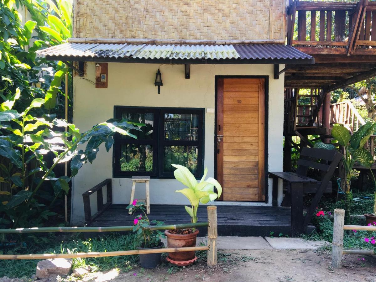 Golden Hut -Chill Bungalows In Town黄金泰式传统独栋小屋 Pai Exterior foto